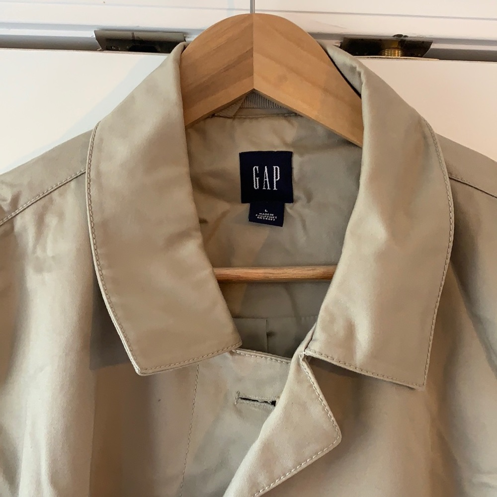 Gap trench coat